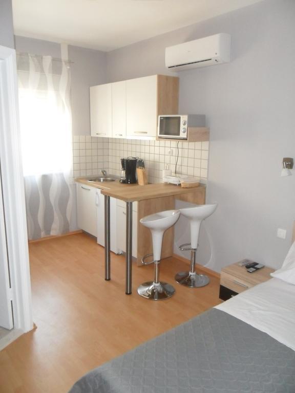 ספליט Beachside Apartments Znjan חדר תמונה
